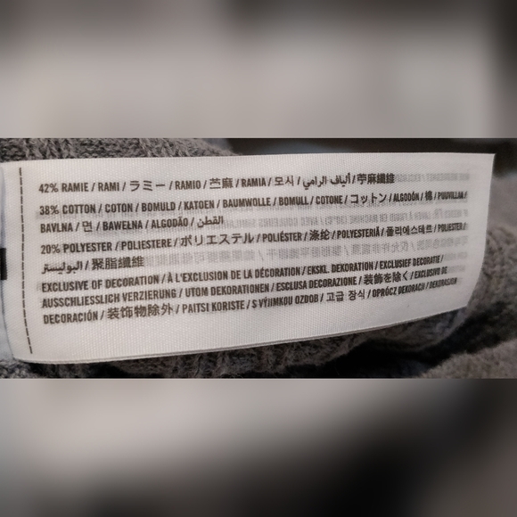 Abercrombie and Fitch Grey Crew Knit Sweater - Picture 3 of 4